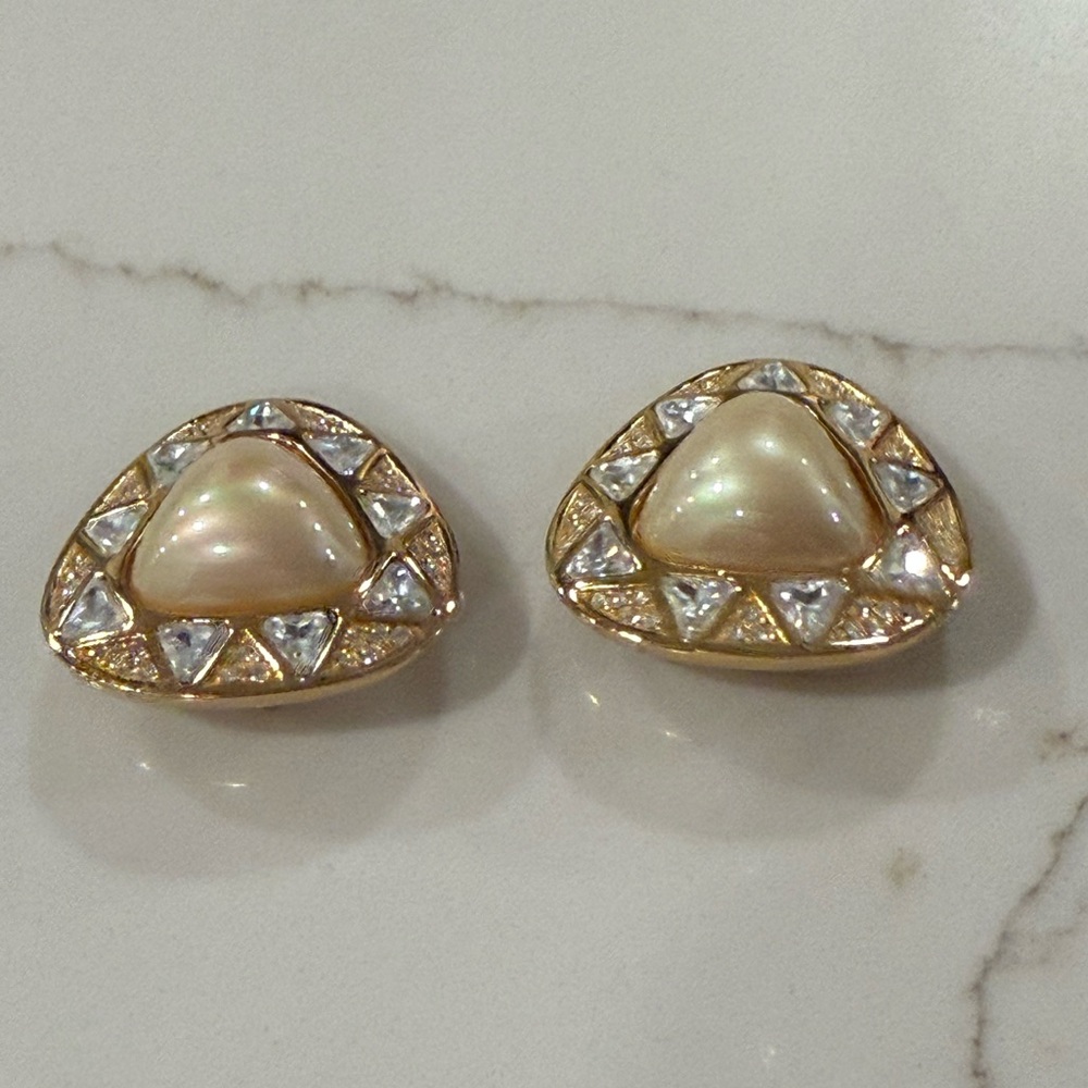 Christian Dior Vintage Cream Oval Pearl & Triangle Crystals Clip On Earrings